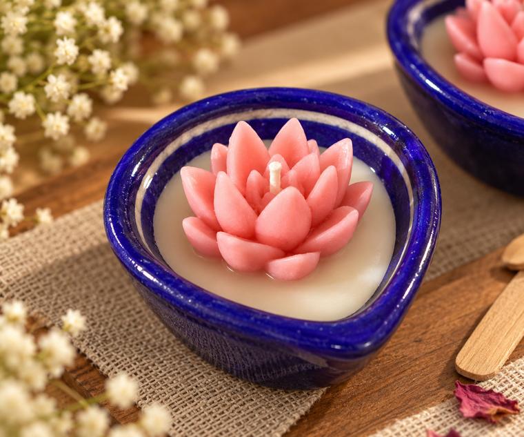 Neel Kamal candle